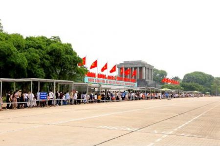 Thông báo tạm ngừng tổ chức lễ viếng Chủ tịch Hồ Chí Minh, lễ tưởng niệm các Anh hùng liệt sỹ năm 2022