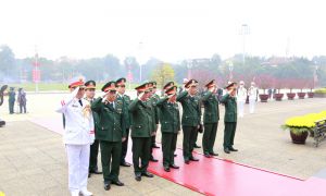 Đoàn công tác Tổng cục Chính trị thăm và chúc Tết cán bộ, nhân viên, chiến sỹ Bộ Tư lệnh Bảo vệ Lăng Chủ tịch Hồ Chí Minh