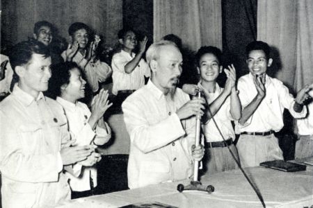 Lãnh tụ Nguyễn Ái Quốc với việc đào tạo, bồi dưỡng cán bộ trẻ nhằm chuẩn bị thành lập Đảng Cộng sản Việt Nam: Giá trị lý luận và thực tiễn cho giai đoạn hiện nay