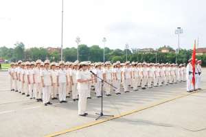 Ban Công tác Phụ nữ Bộ Công an báo công dâng Bác