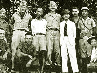 Bác Hồ và những phi công Mỹ đầu tiên có mặt tại Việt Nam